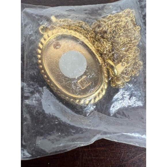 New in bag Gold Pendent base necklace Jewlery making - Picture 2 of 3